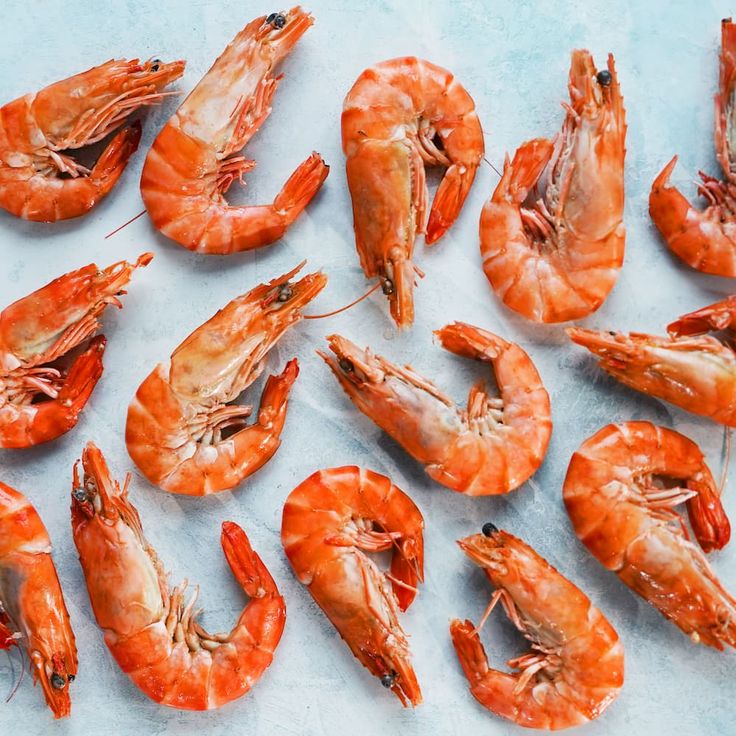 crevettes whole cooked xl king prawns 2000g